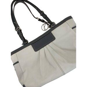 Coach White Gray Pleat Leather Tote Bag Purple Inside Silver Hardware EUC 7901